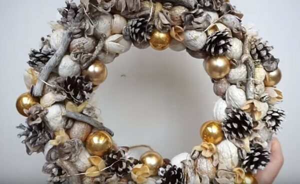 10 идей для украшения дома на Новый год 2021 своими руками