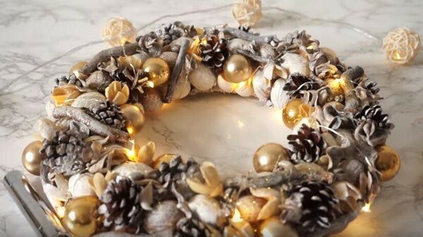 10 идей для украшения дома на Новый год 2021 своими руками