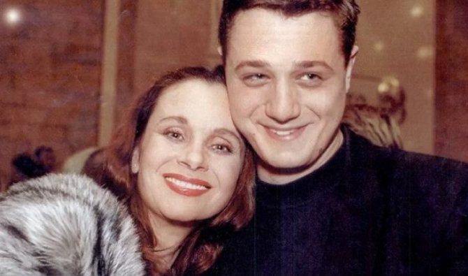 Алексей Макаров с мамой