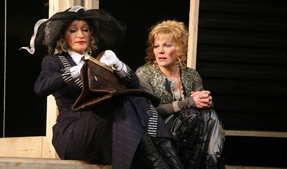 Анна Якунина на сцене театра Ленком