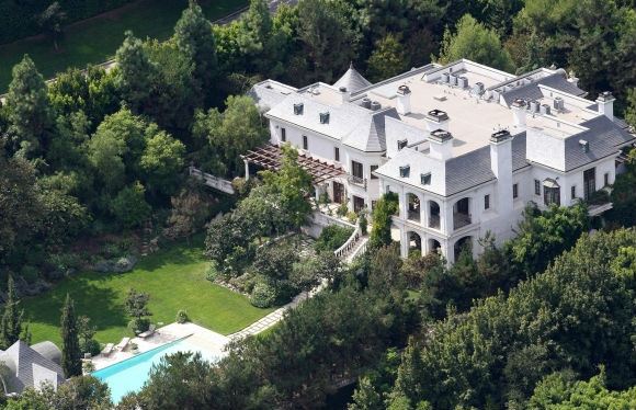 Арендованный Майклом Джексоном особняк в Холмби-Хиллс