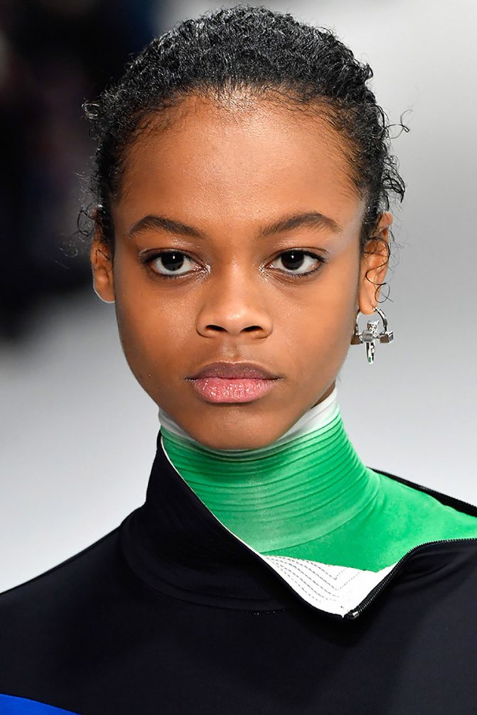 Асимметричные серьги Sportmax