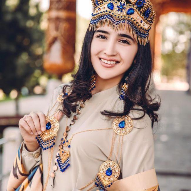 Биография и дата рождения Дурдоны Курбоновой, ее карьера и личная жизнь, новости