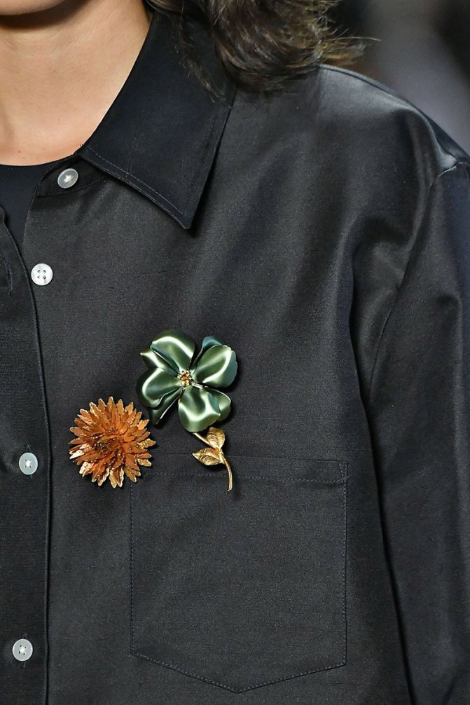 Броши Mansur Gavriel