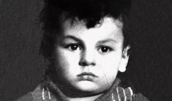 Булат Окуджава в детстве