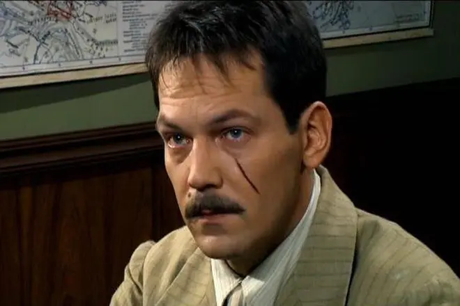 Дмитрий Щербина в фильме "Ермоловы" 'Дмитрий Щербина в фильме