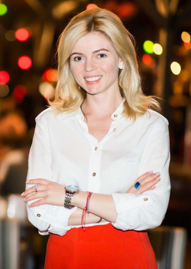 Елена Николаева