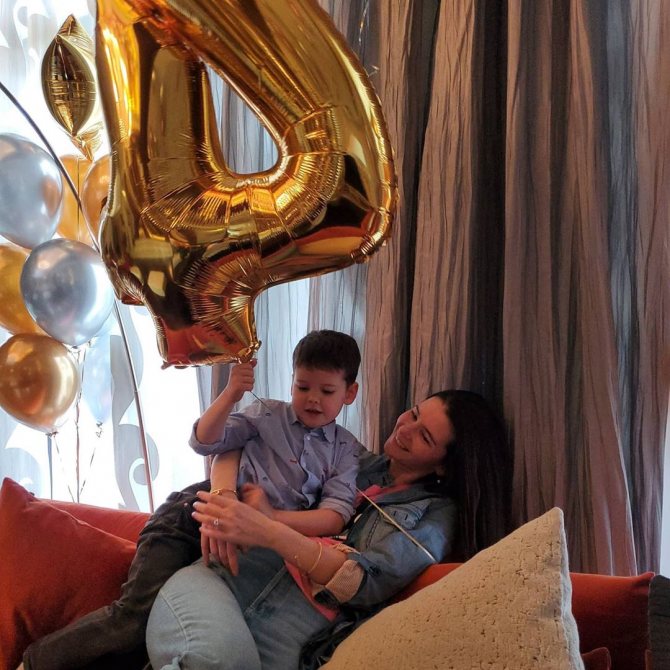 Ирина Прохорова с детьми