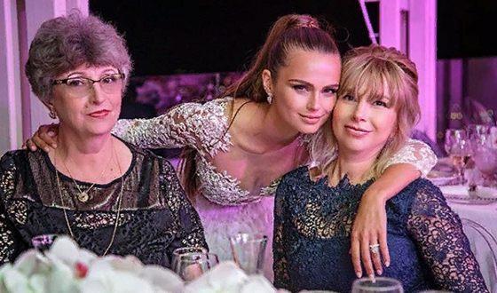 Ксения Дели появилась на свет 27 октября 1989 года