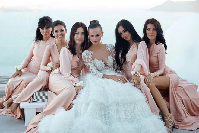 Ксения Дели в свадебном платье