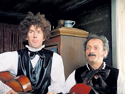 Культовая песня «Уно моменто» в исполнении АБДУЛОВА и ФАРАДЫ прозвучала в фильме «Формула любви» (1984 г.)