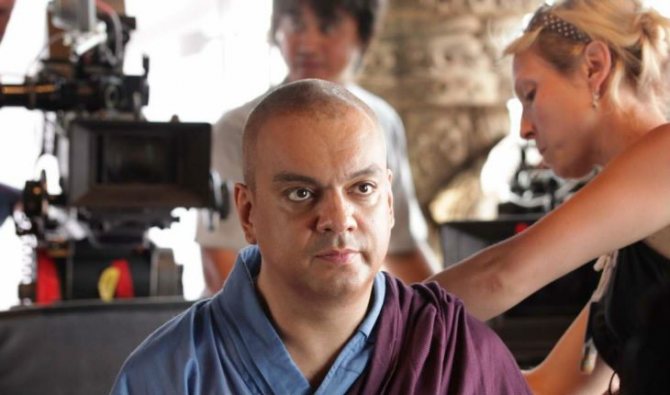 Лысый Киркоров (кадр из фильма «Любовь в большом городе»)