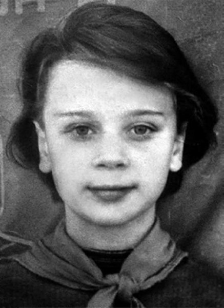 Люба Полищук в детстве
