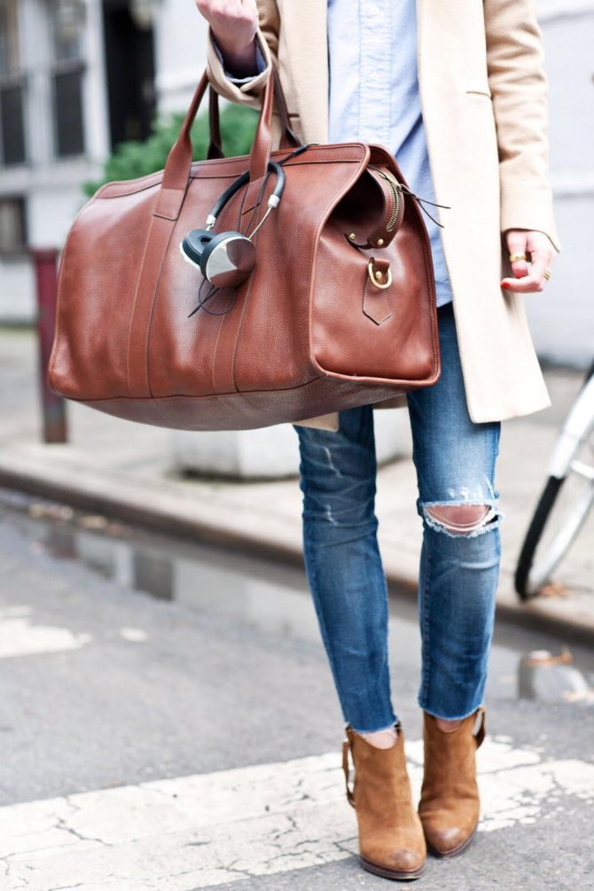 модные женские кейсы