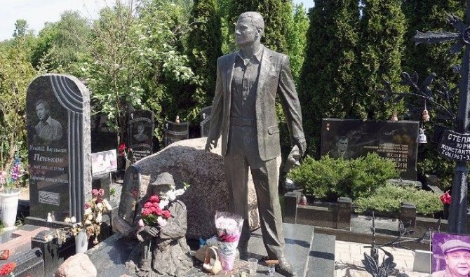 Могила Влада Галкина