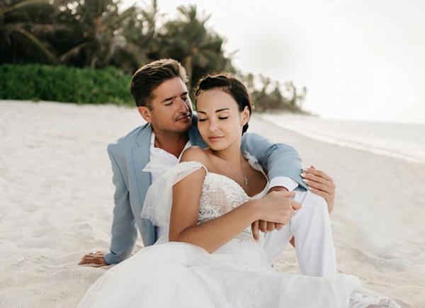 На фото: Илья Стебунов и Елена Власова