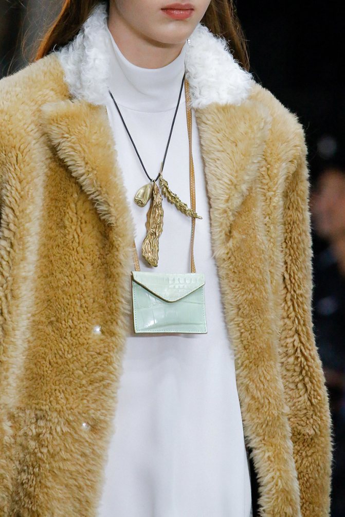 Нагрудные сумки Giambattista Valli