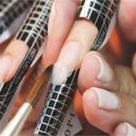 Наращивание ногтей на нижние формы