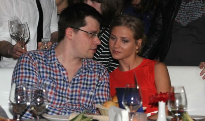 О романе Гарика Харламова и Кристины Асмус узнали в 2013 году