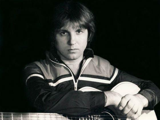 Основная деятельность, которой занимается Юрий Лоза: певец