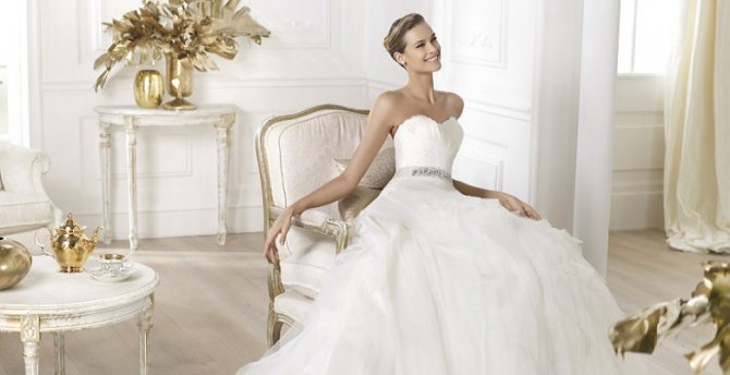 Открытые свадебные платья