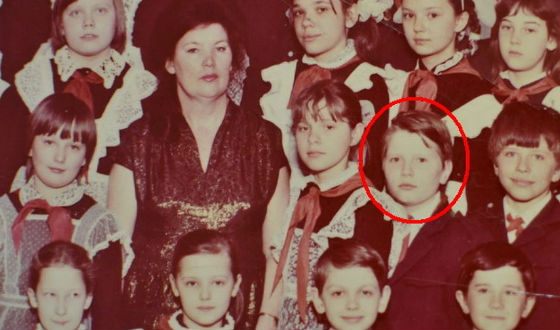 Школьное фото Николая Баскова