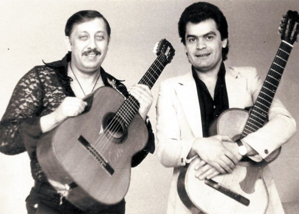 Владимир Климашенко (справа)