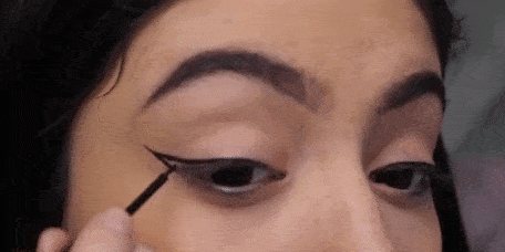 Закрасьте пространство между двумя линиями