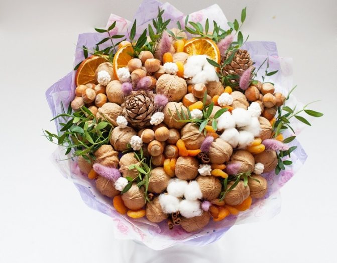 Фруктовый букет