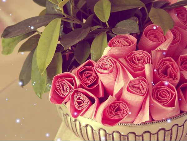 Как красиво сложить бумажные салфетки в салфетницу